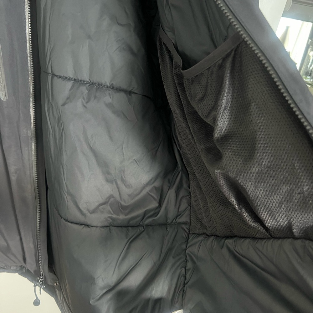 ARC'TERYX Jacket Men's
Large Black - Picture 5 of 11